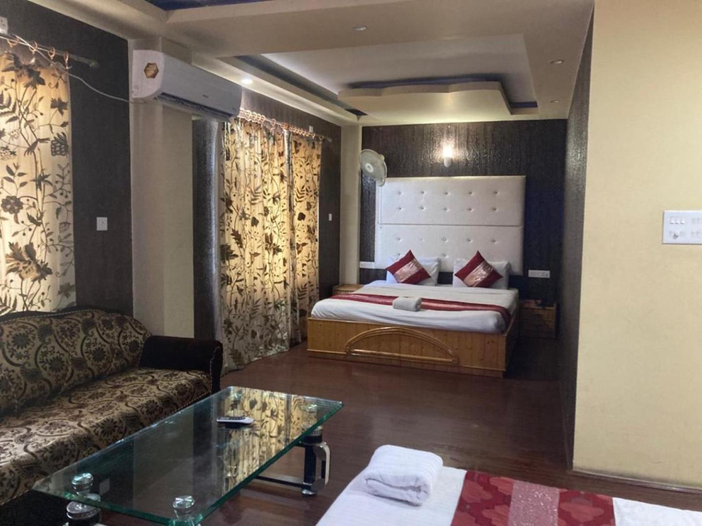 Hotel Shefaf Durgjan 外观 照片