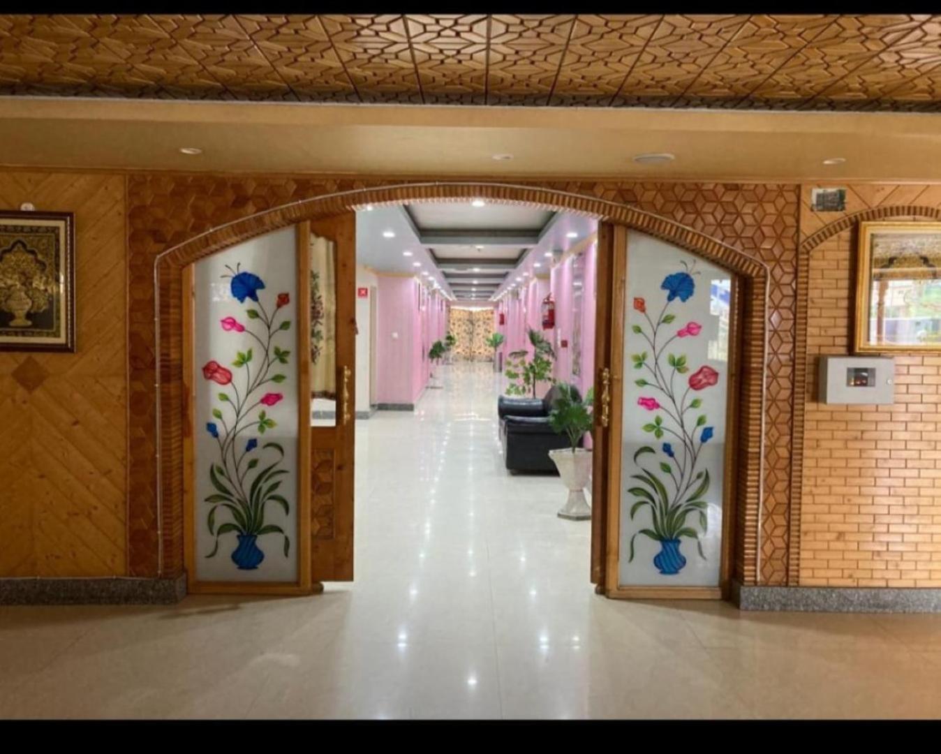 Hotel Shefaf Durgjan 外观 照片