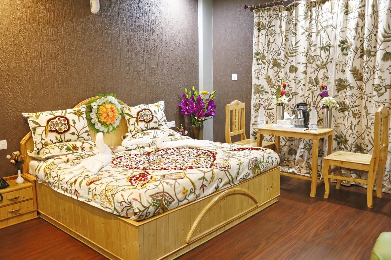 Hotel Shefaf Durgjan 外观 照片