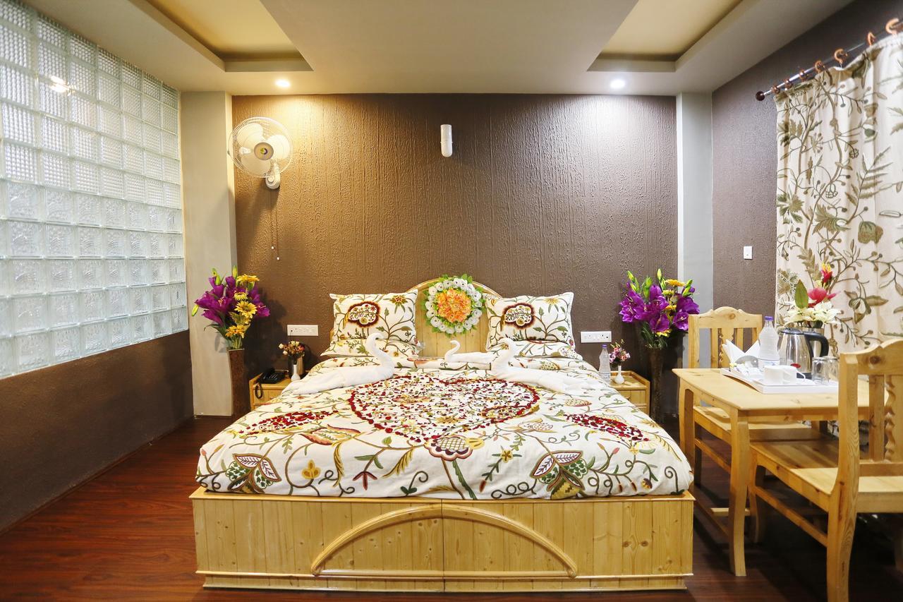 Hotel Shefaf Durgjan 外观 照片