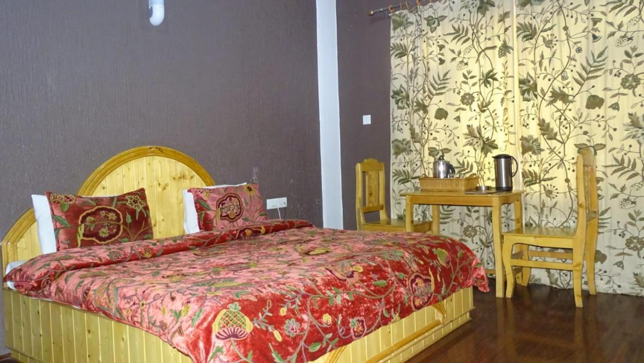 Hotel Shefaf Durgjan 外观 照片